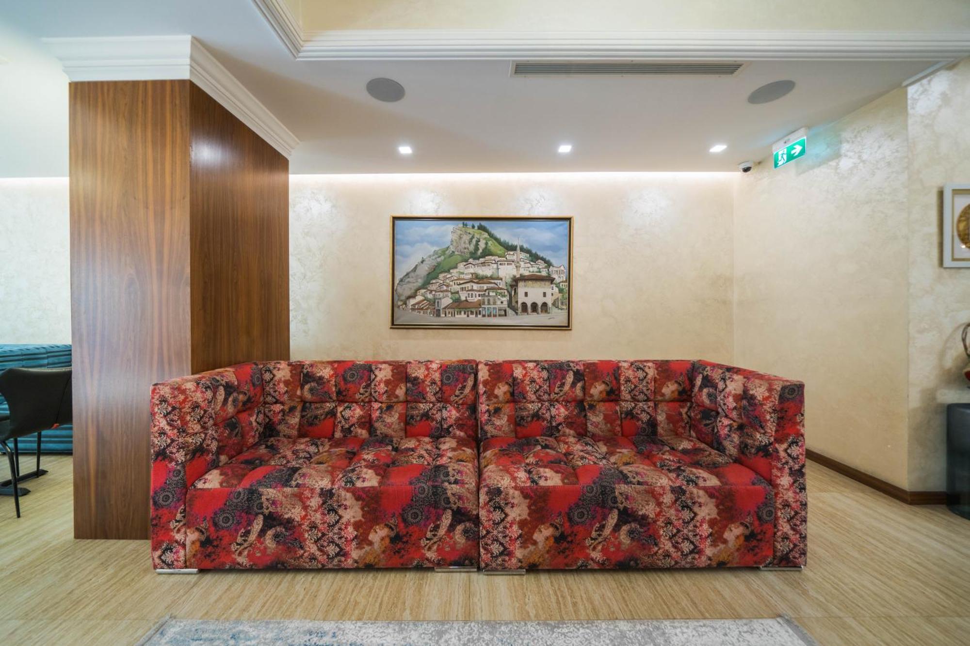 Merko Hotel ベラト エクステリア 写真